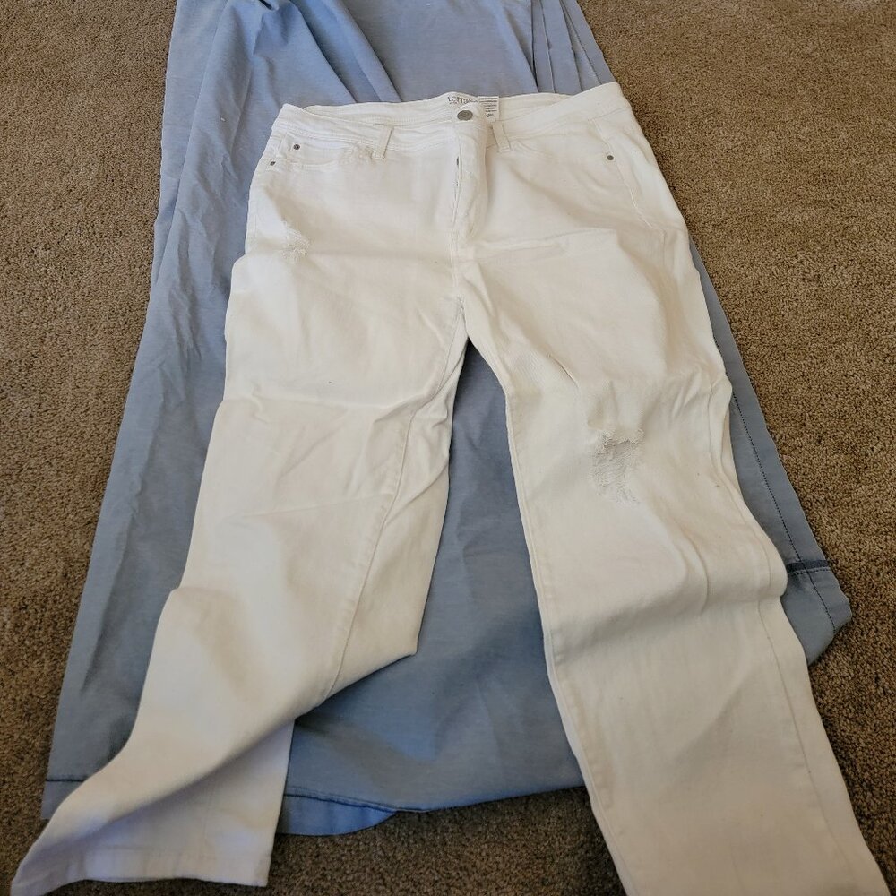 White Terra and Sky Jeans